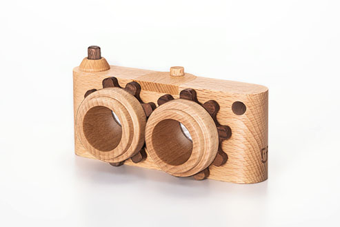 Twinkle wooden toy camera inspired by the stereo camera offers double the fun with two kaleidoscope lenses. Like a wooden binocular toy, Father’s Factory twinkle wooden toy camera has 2 lenses. Children can look through the lenses and find wonders. The kaleidoscopic lens will enhance creativity in children and offers high-quality playtime. Father's factory wooden toys can double as interior decor, kid’s room decor, and playroom display.