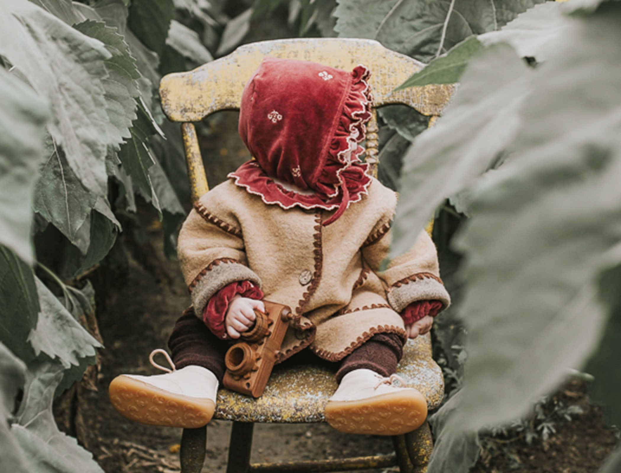 Explore our eco-friendly double lens wooden toy camera, crafted with precision to ignite imagination and creativity. This durable wooden camera inspires storytelling, fun, and the love of photography in children. Invest in this timeless and educational toy for skill development today!