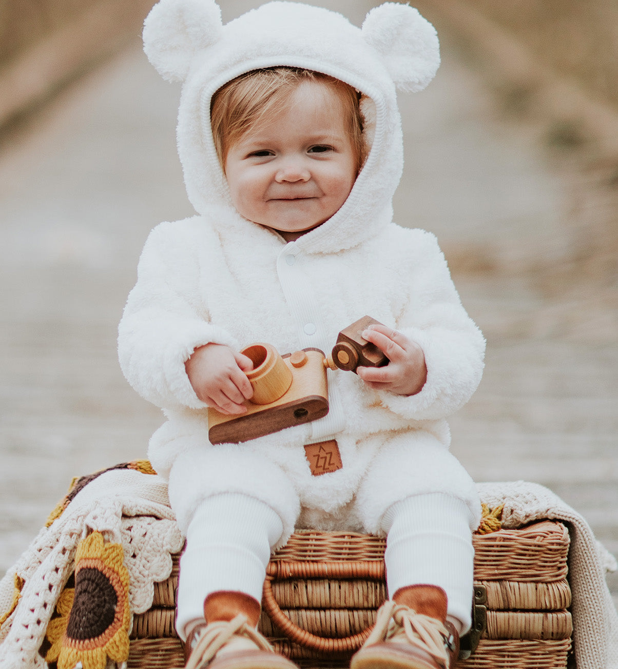 35MM Wooden Toy Camera In Beech Wood Complete Gift Set ($88 Value)